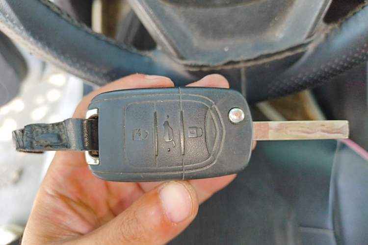 Used Wuling Hongguang 2021 1.5L Facelift S Comfort Version Hydraulic Power Steering LAR Vehicle Key
