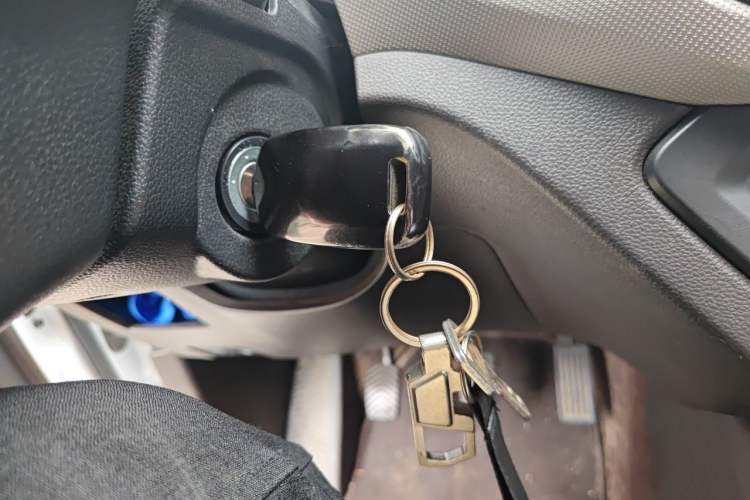 Used Wuling Hongguang 2021 1.5L S Standard Version LAR Vehicle Key