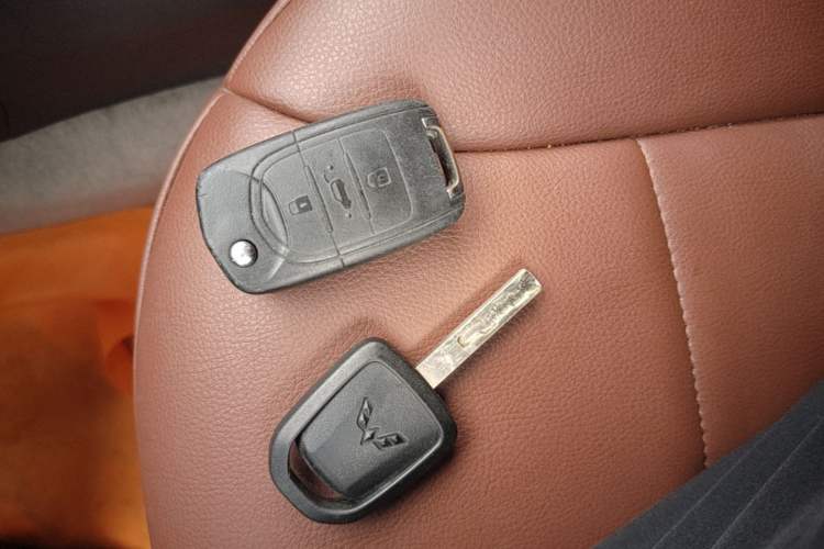 Used Wuling Hongguang 2021 1.5L Revised S Standard Version Hydraulic-Power-Assisted LAR Vehicle Key