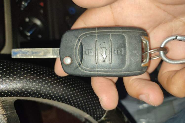 Used Wuling Hongguang 2021 1.5L S Standard Version LAR Vehicle Key