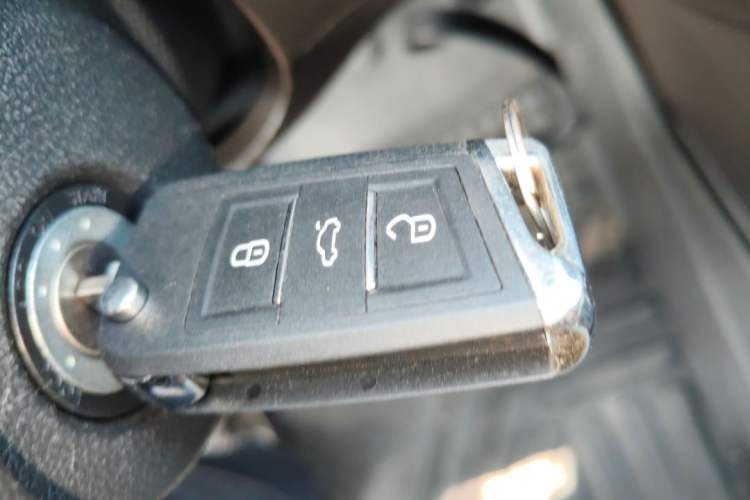 Used Wuling Hongguang 2021 1.5L Facelift S Comfort Version Hydraulic Power Steering LAR Vehicle Key
