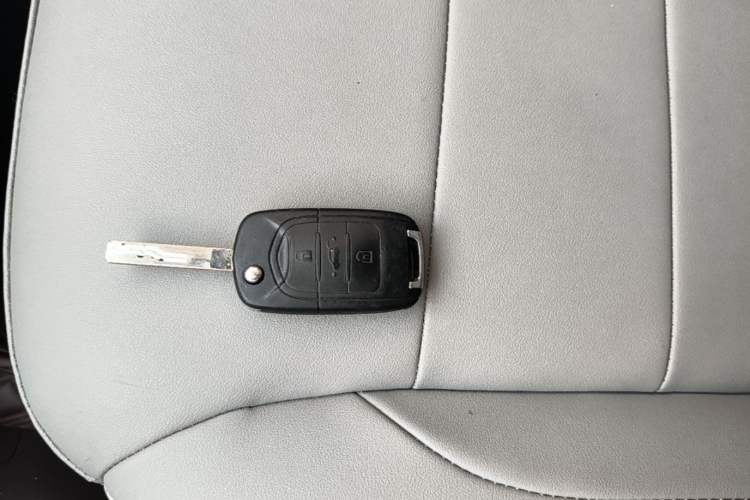 Used Wuling Hongguang 2021 1.5L Facelift S Comfort Version Hydraulic Power Steering LAR Vehicle Key