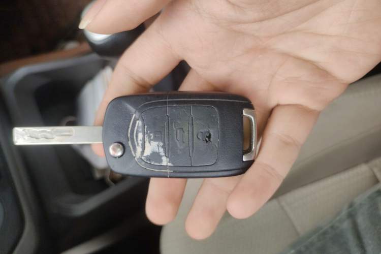 Used Wuling Hongguang 2021 1.5L S Standard Version LAR Vehicle Key