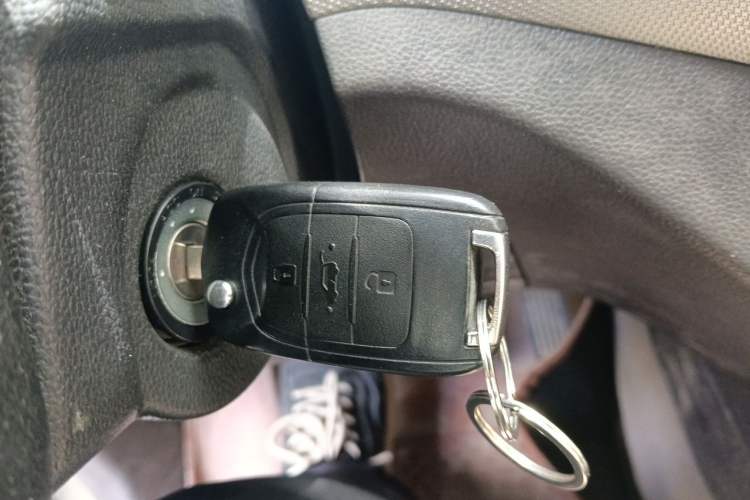 Used Wuling Hongguang 2021 1.5L Facelift S Comfort Version Hydraulic Power Steering LAR Vehicle Key