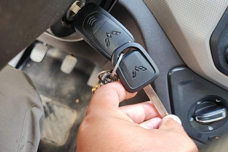 Used Wuling Hongguang 2021 1.5L Revised S Standard Version Hydraulic-Power-Assisted LAR Vehicle Key