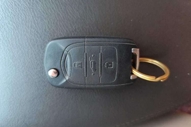 Used Wuling Hongguang 2021 1.5L S Standard Version LAR Vehicle Key