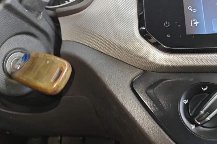 Used Wuling Hongguang 2021 1.5L Facelift S Comfort Version Hydraulic Power Steering LAR Vehicle Key
