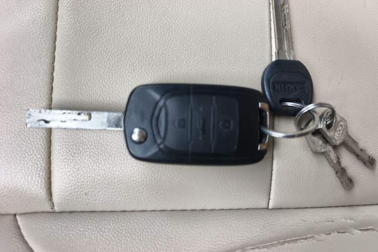 Used Wuling Hongguang 2021 1.5L S Standard Version LAR Vehicle Key