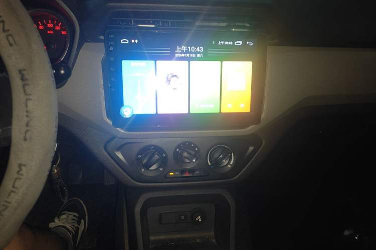 Used Wuling Hongguang 2021 1.5L Revised S Standard Version Hydraulic-Power-Assisted LAR Audio And AC Panel
