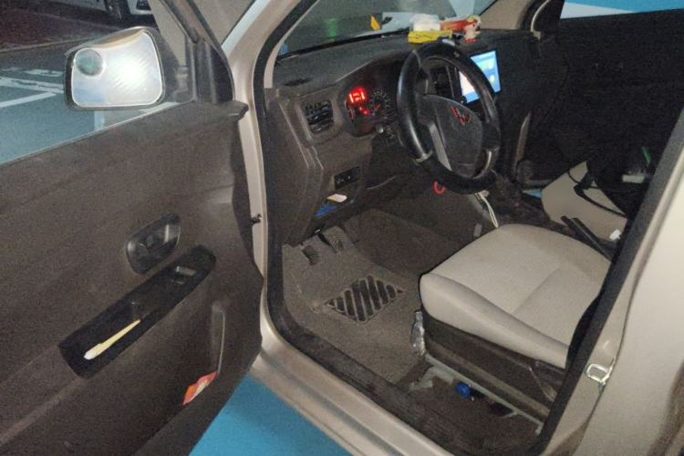 Used Wuling Hongguang 2021 1.5L Restyled S Basic Window-Sealed Car with Electric Power Steering LAR Driver Seat