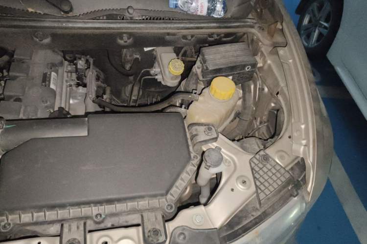 Used Wuling Hongguang 2021 1.5L Restyled S Basic Window-Sealed Car with Electric Power Steering LAR Engine Bay Left