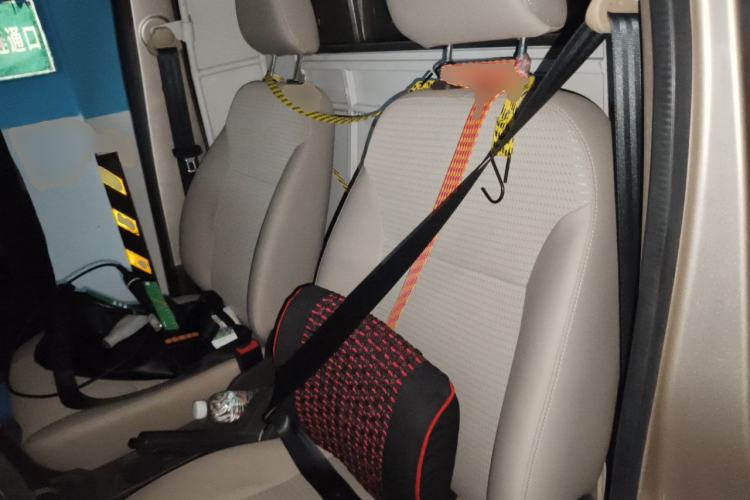 Used Wuling Hongguang 2021 1.5L Restyled S Basic Window-Sealed Car with Electric Power Steering LAR Left Rear Seat