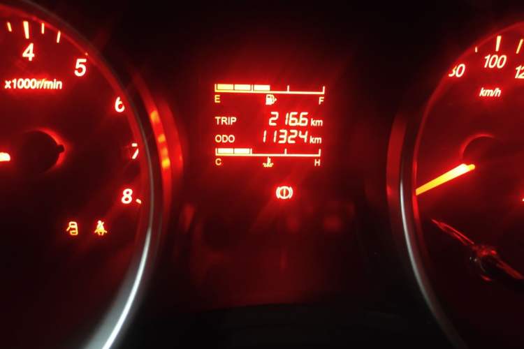 Used Wuling Hongguang 2021 1.5L Revised S Standard Version Hydraulic-Power-Assisted LAR Odometer Close Up