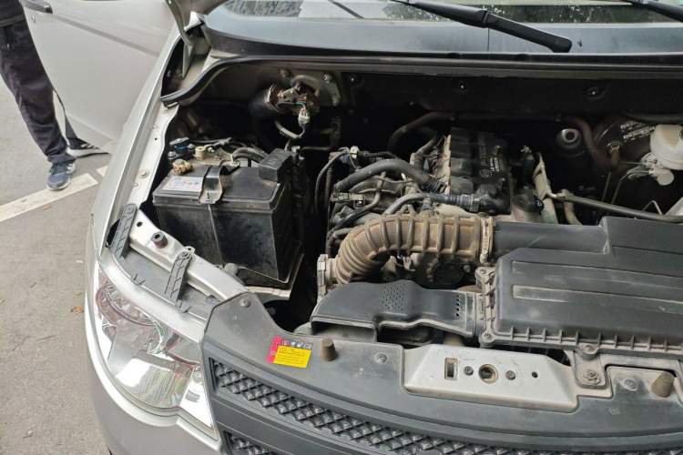 Used Wuling Hongguang  Engine Bay Right