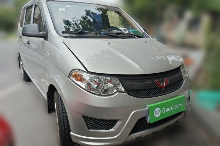 Used Wuling Hongguang  Front Right 45 Deg