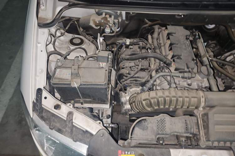 Used Wuling Hongguang  Engine Bay Right