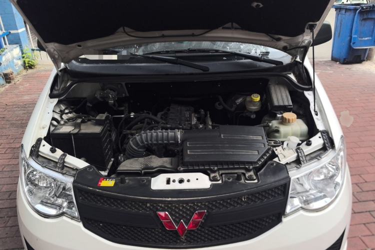 Used Wuling Hongguang  Engine Bay