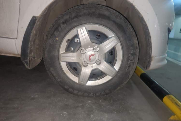 Used Wuling Hongguang  Right Front Wheel Hub