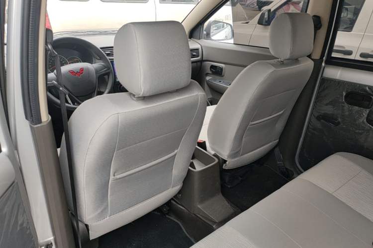 Used Wuling Hongguang  Left Front Seat