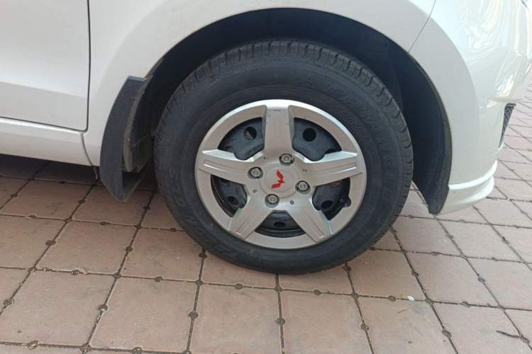 Used Wuling Hongguang  Right Front Wheel Hub