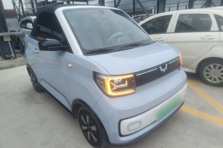 Used Wuling Hongguang MINIEV 2022 Convertible Model Front Right 45 Deg