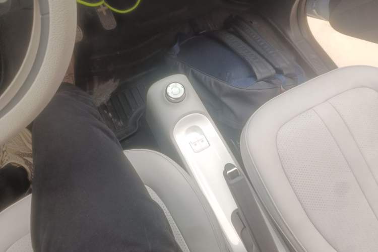 Used Wuling Hongguang MINIEV 2022 Convertible Model Gear Lever