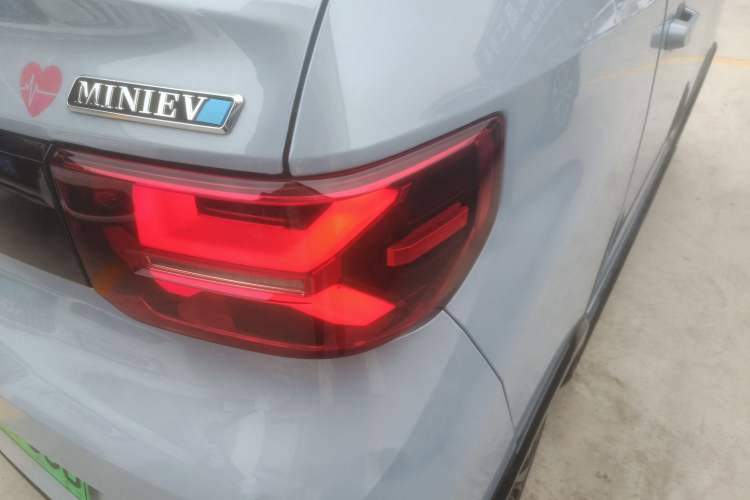 Used Wuling Hongguang MINIEV 2022 Convertible Model Right Rear Taillight