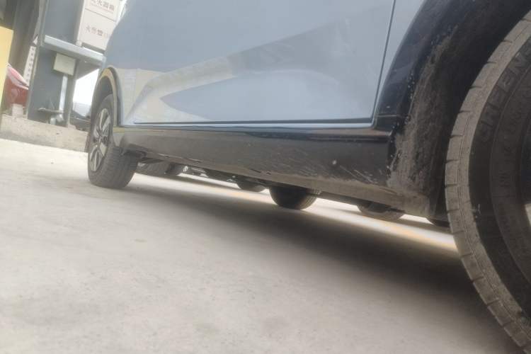 Used Wuling Hongguang MINIEV 2022 Convertible Model Right Side Sill