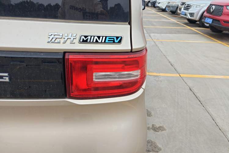 Used Wuling Hongguang MINIEV 2020 Enjoy Edition Lithium-Ion Battery Exterior 6