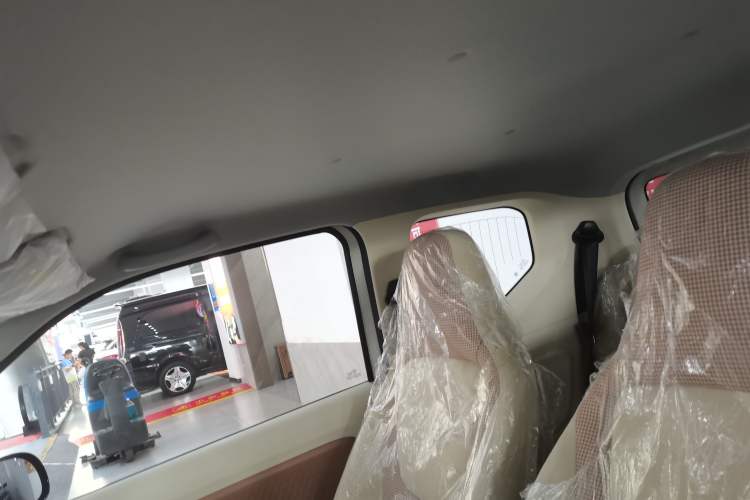 Used Wuling Hongguang MINIEV 2024 3rd Generation 215km Youth Edition Exterior 6