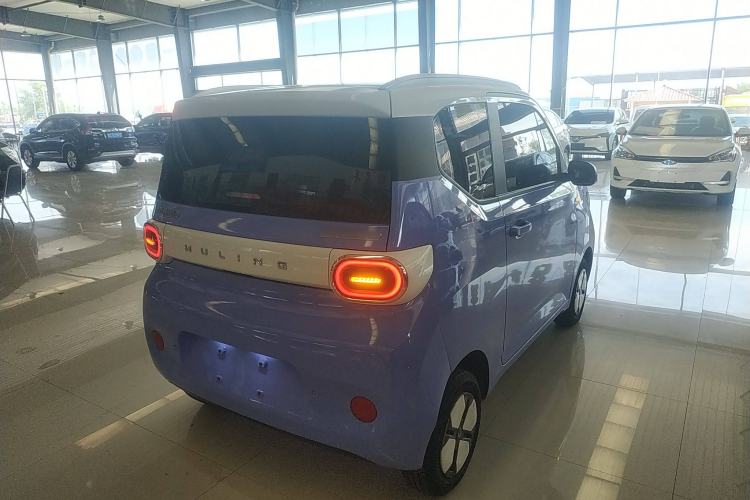 Used Wuling Hongguang MINIEV 2024 3rd Generation 215km Advanced Version Exterior 5
