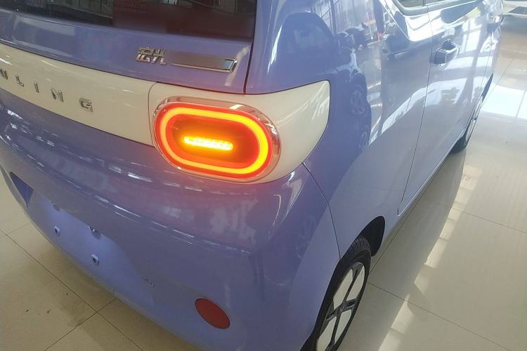 Used Wuling Hongguang MINIEV 2024 3rd Generation 215km Advanced Version Exterior 6