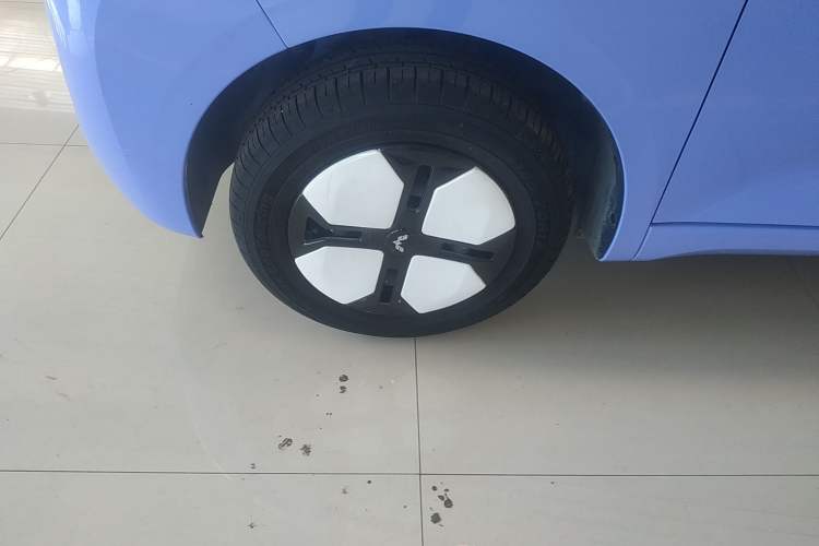 Used Wuling Hongguang MINIEV 2024 3rd Generation 215km Advanced Version Exterior 7