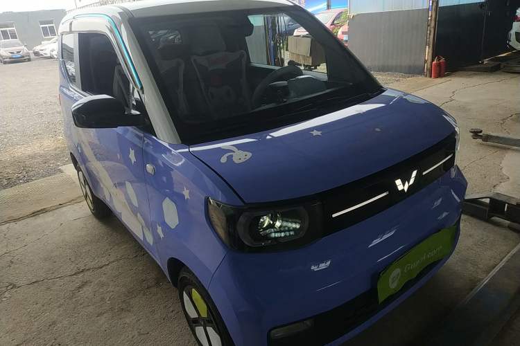 Used Wuling Hongguang MINIEV 2022 Macaron Premium Model – Lithium Iron Phosphate Front Right 45 Deg