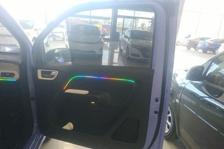 Used Wuling Hongguang MINIEV 2024 3rd Generation 215km Advanced Version Interior 6
