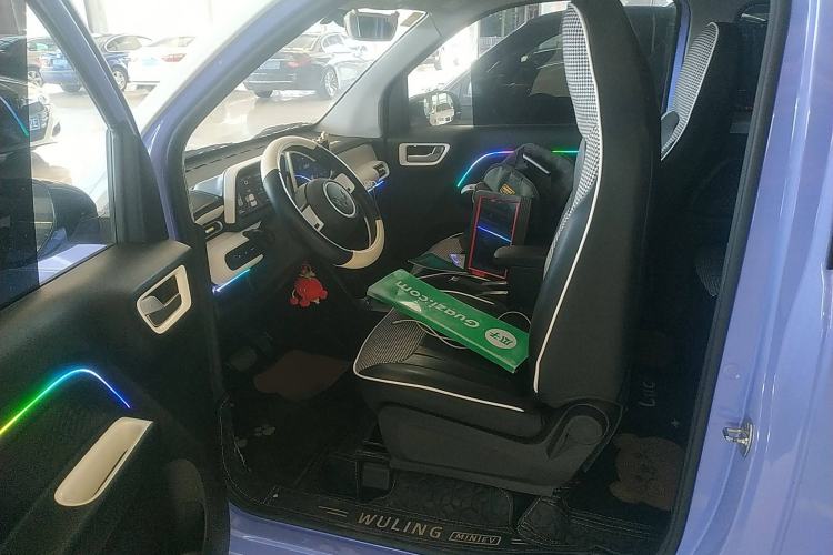 Used Wuling Hongguang MINIEV 2024 3rd Generation 215km Advanced Version Left Front Seat