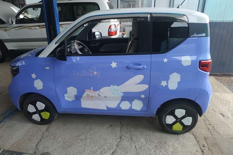 Used Wuling Hongguang MINIEV 2022 Macaron Premium Model – Lithium Iron Phosphate Left Side