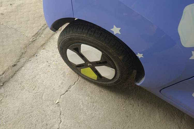 Used Wuling Hongguang MINIEV 2022 Macaron Premium Model – Lithium Iron Phosphate Right Rear Wheel Hub