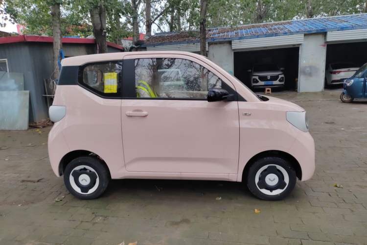 Used Wuling Hongguang MINIEV 2024 3rd Generation 215km Youth Edition Exterior 2