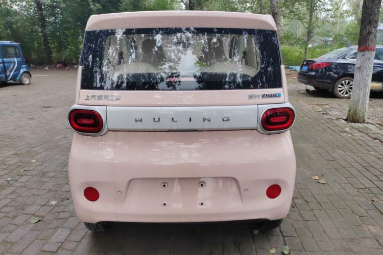 Used Wuling Hongguang MINIEV 2024 3rd Generation 215km Youth Edition Exterior 4