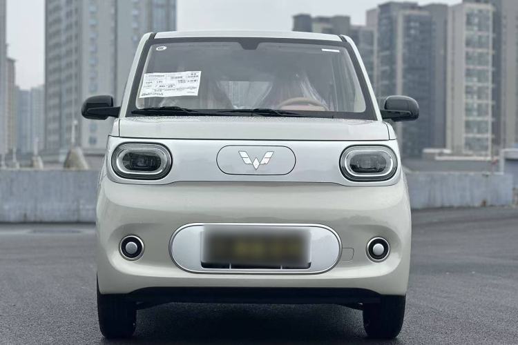 Used Wuling Hongguang MINIEV 2025 Four-Door Version Advanced Edition Exterior 4