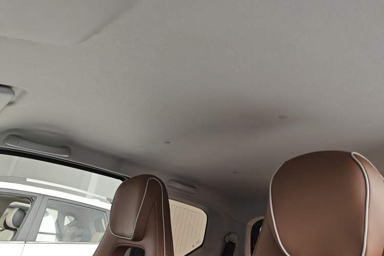 Used Wuling Hongguang MINIEV 2022 GAMEBOY 200km Gaming Edition with Lithium Iron Phosphate Headliner