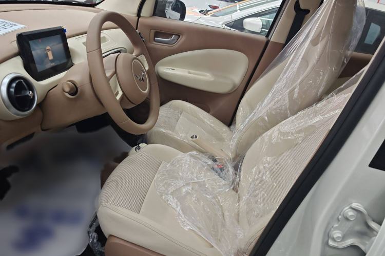Used Wuling Hongguang MINIEV 2025 Four-Door Version Advanced Edition Left Front Seat