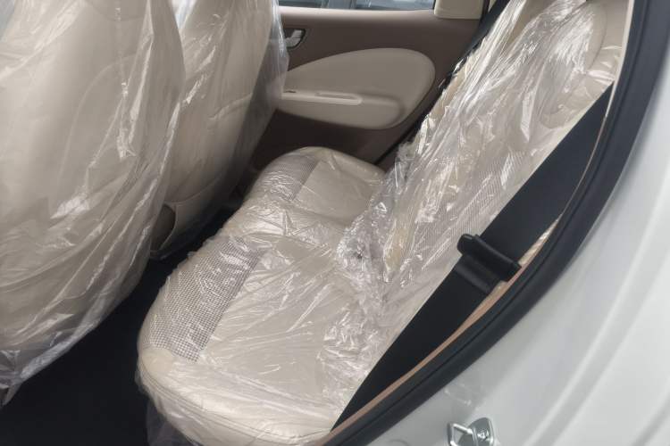 Used Wuling Hongguang MINIEV 2025 Four-Door Version Advanced Edition Left Rear Seat