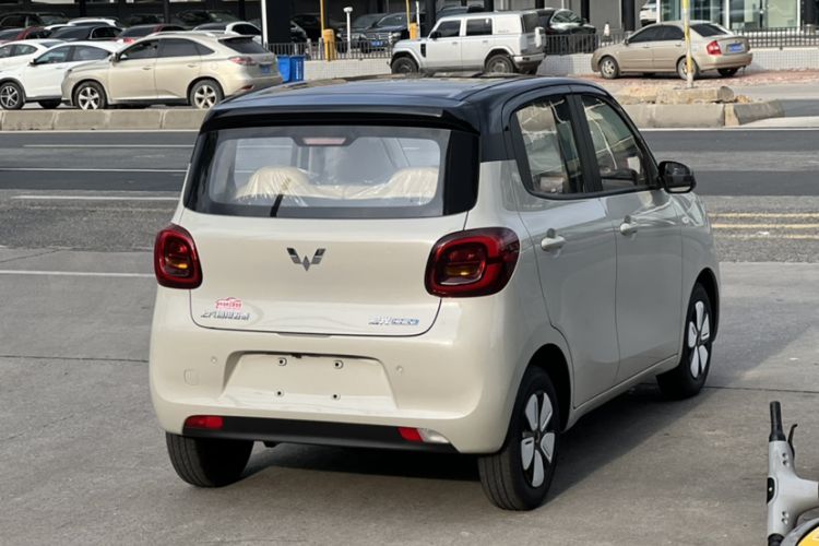 Used Wuling Hongguang MINIEV 2025 Four-Door Version Zhenxiang+ Edition Exterior 6