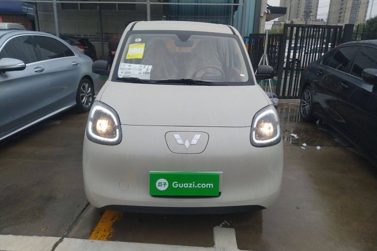 Used Wuling Hongguang MINIEV 2025 Four-Door Version Advanced Edition Front
