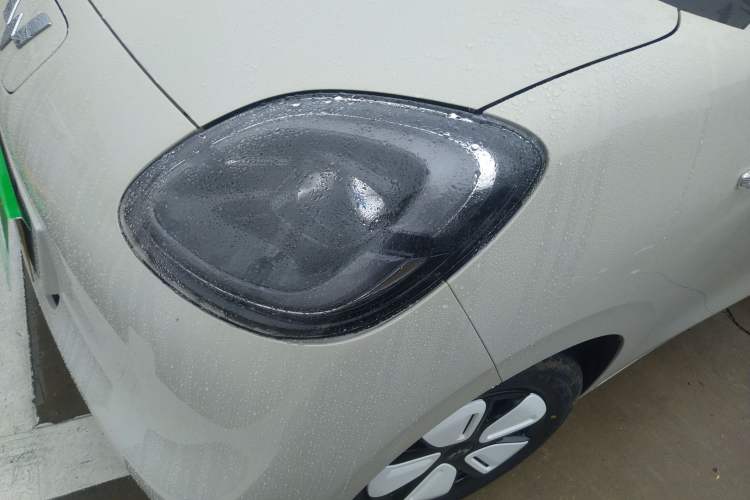 Used Wuling Hongguang MINIEV 2025 Four-Door Version Advanced Edition Left Front Headlight