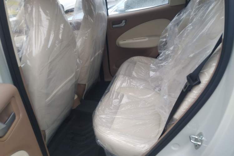 Used Wuling Hongguang MINIEV 2025 Four-Door Version Advanced Edition Left Rear Seat