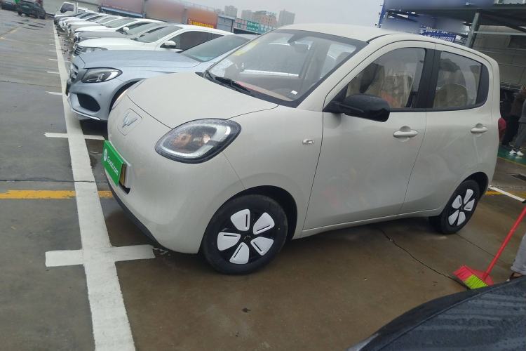 Used Wuling Hongguang MINIEV 2025 Four-Door Version Advanced Edition Left Side