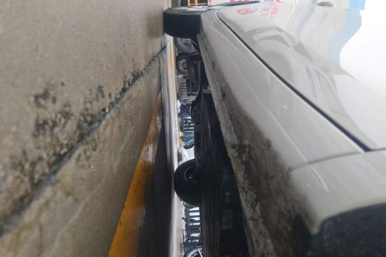 Used Wuling Hongguang MINIEV 2025 Four-Door Version Advanced Edition Right Side Sill
